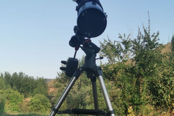 telescopio2C818D8E-D18A-E2DE-47F3-6E24A6A5C391.jpg